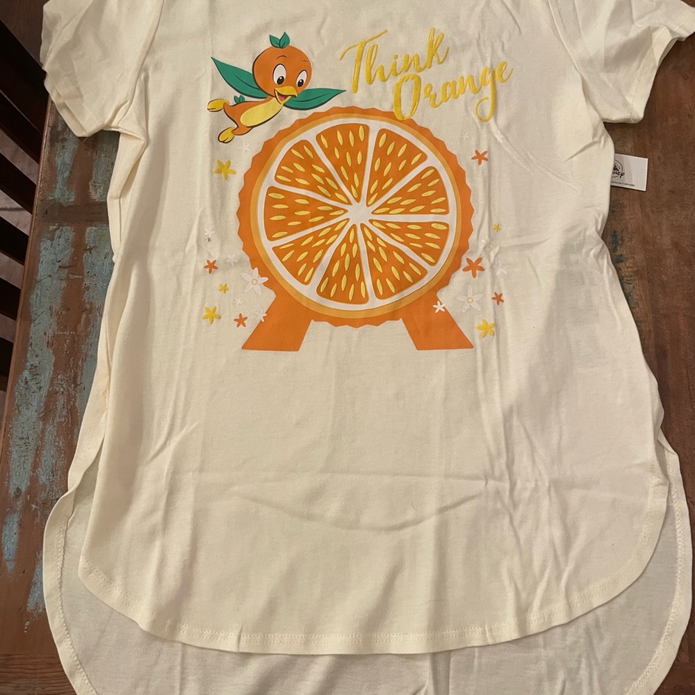 Disney Orange Bird t-shirt. NWT, small